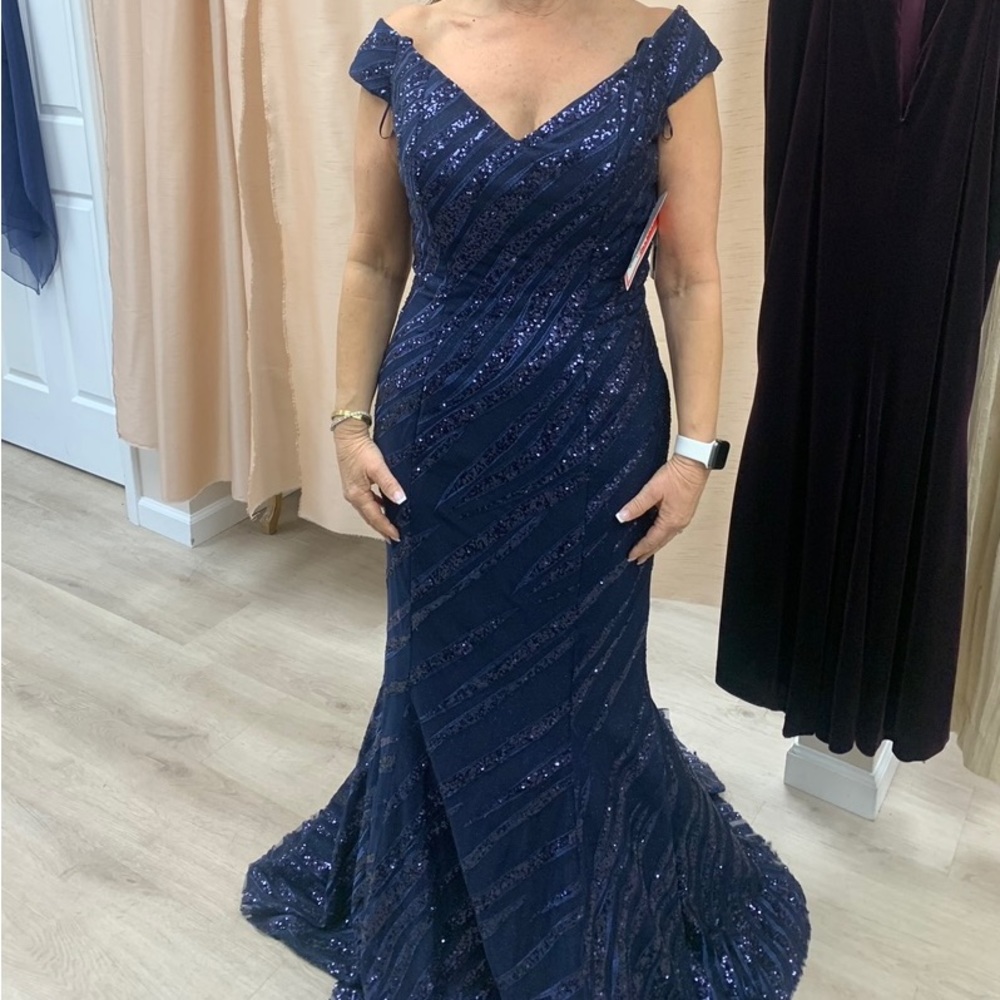 Tina Di Martina Sequence Gown - Brand New With Tags - Has Never Been Altered